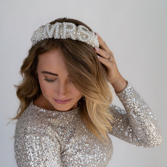 “Mrs” Headband – Chic Bridal Hair Accessory for Wedding & Hen Party - The Happy Tribe