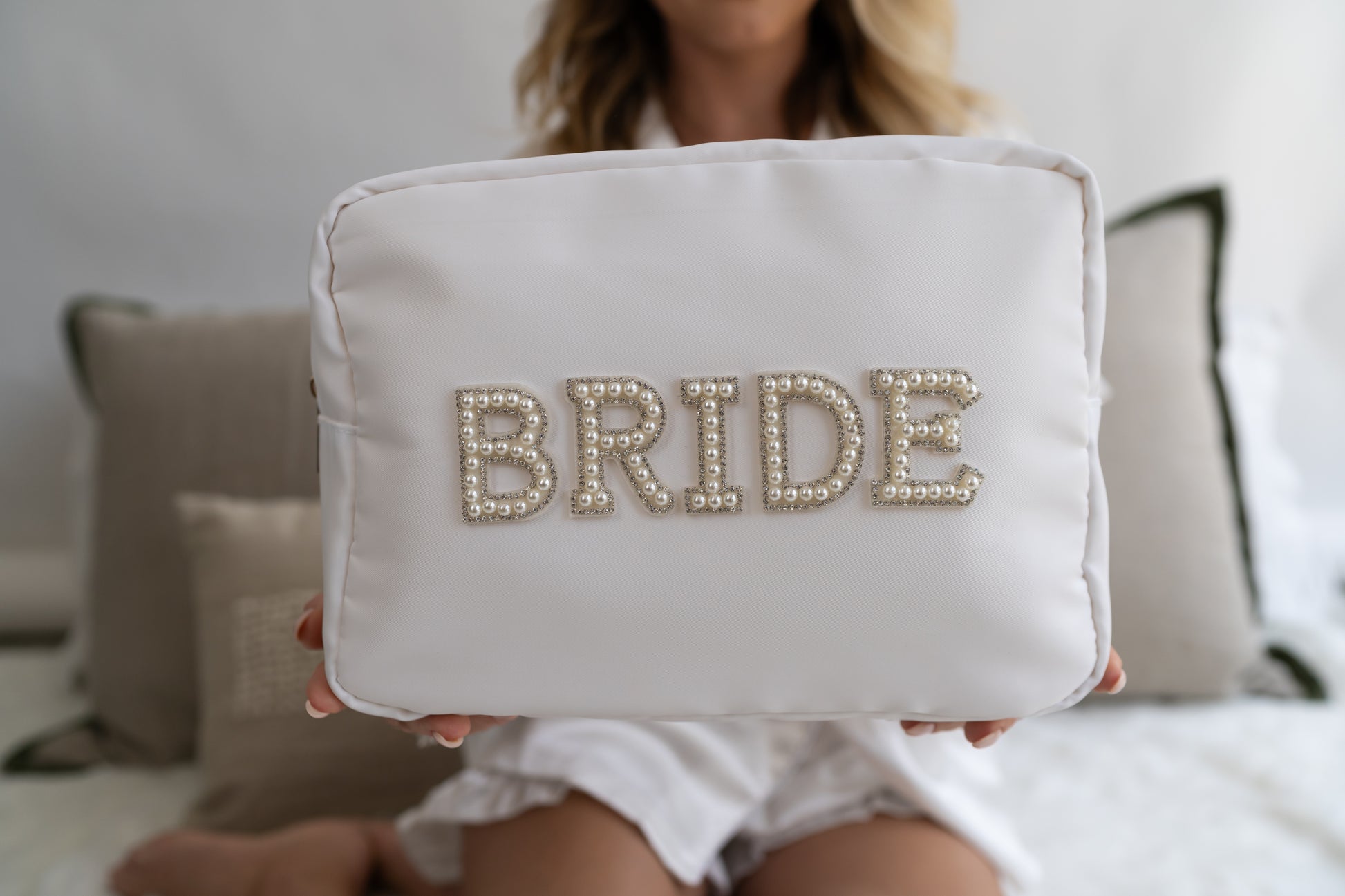 White Large “Bride” Pouch - The Happy Tribe