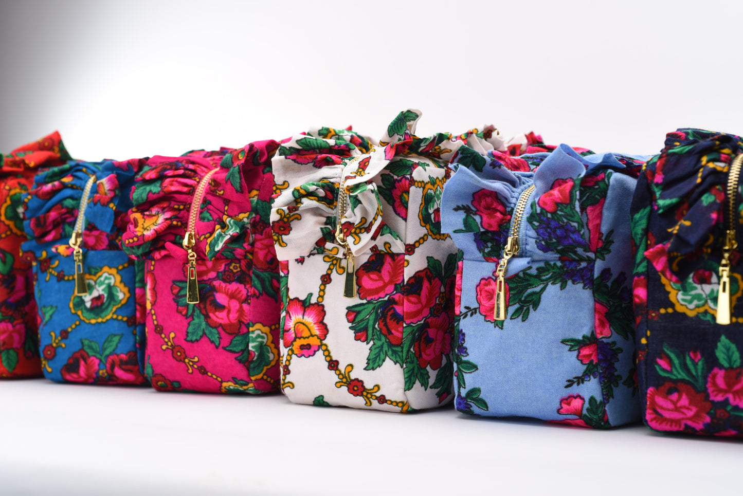 Luxury Ruffle UAE Heritage Pouch – Medium