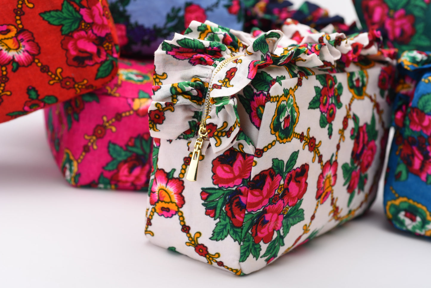 Luxury Ruffle UAE Heritage Pouch – Medium